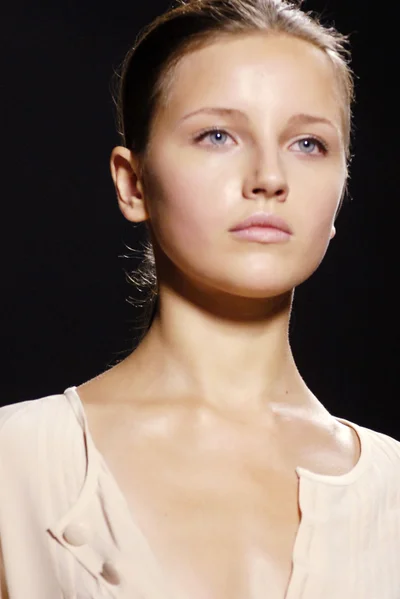 Look 32